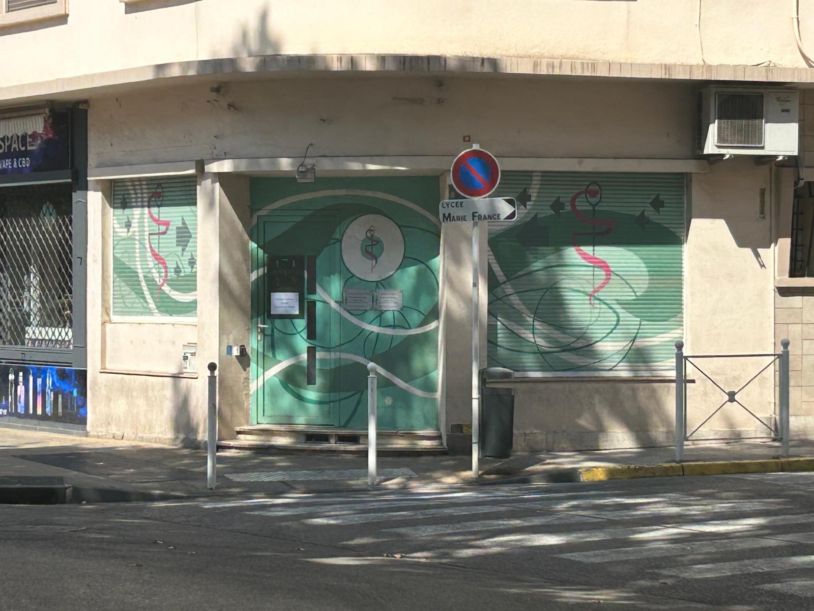 Façade du cabinet – vue 1